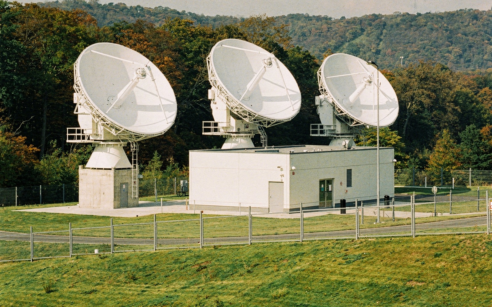 Amazon Leo: Warum Satelliteninternet auf der Erde beginnt